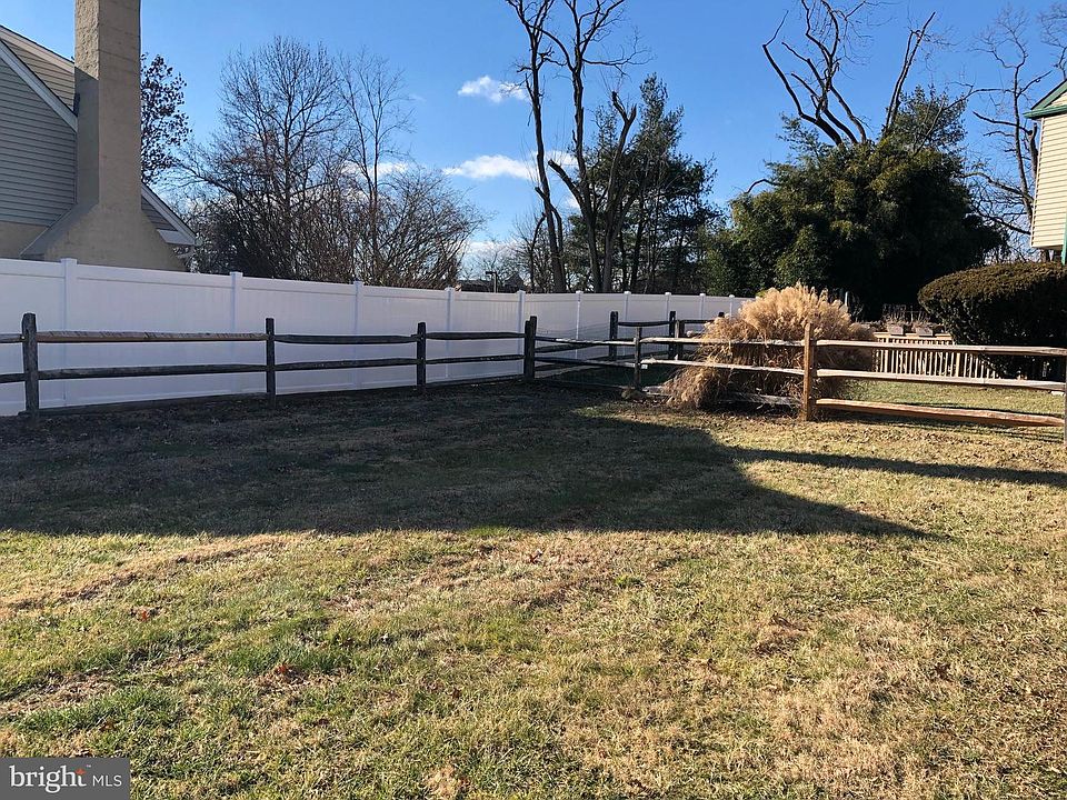 2nd image of 544 Grouse Ct