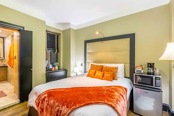 Rented by Corcoran | media 1