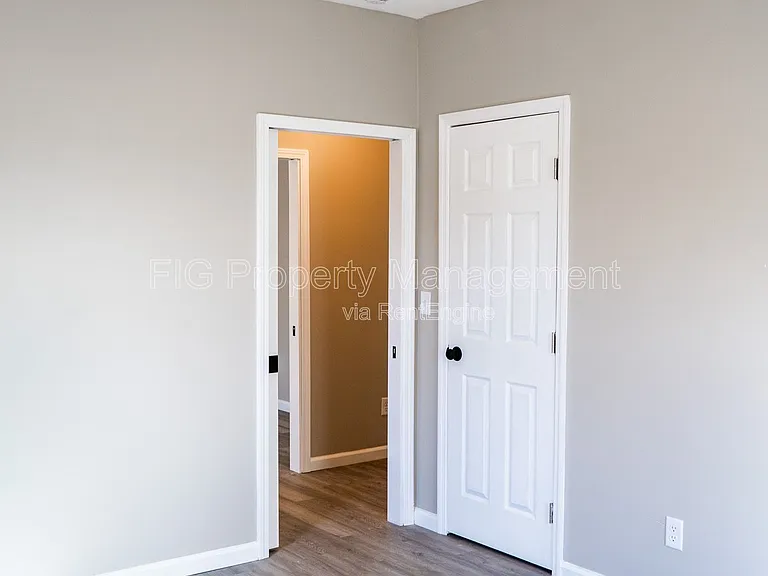 2453 E 5th Ave #2 — Photo 11
