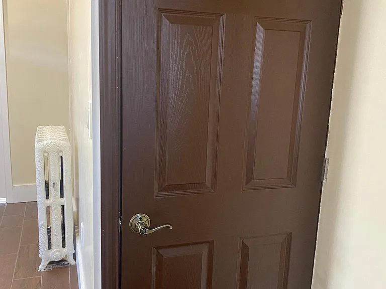 224 Woodbine St #3 — Photo 9