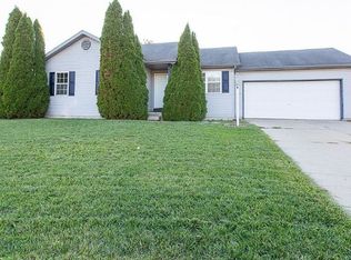 56731 Meadow Glen Dr, Elkhart, IN 46516