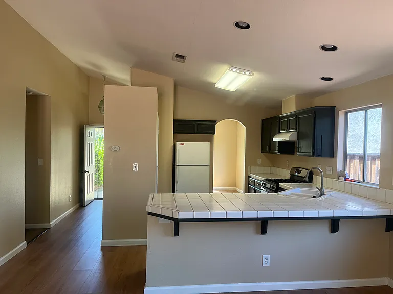 5117 Comanche Ct — Photo 5