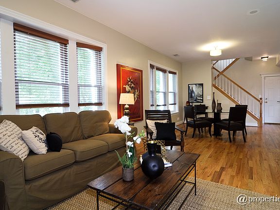 Living Room/Dining Room