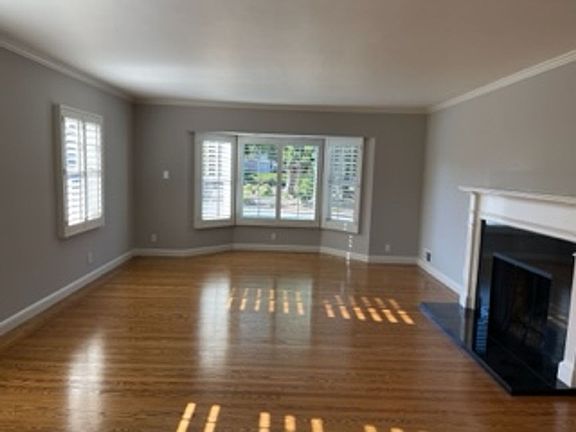3rd image of 530 Carmel Cir