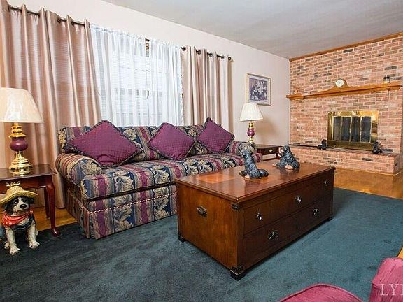4th image of 143 Oakwood Dr