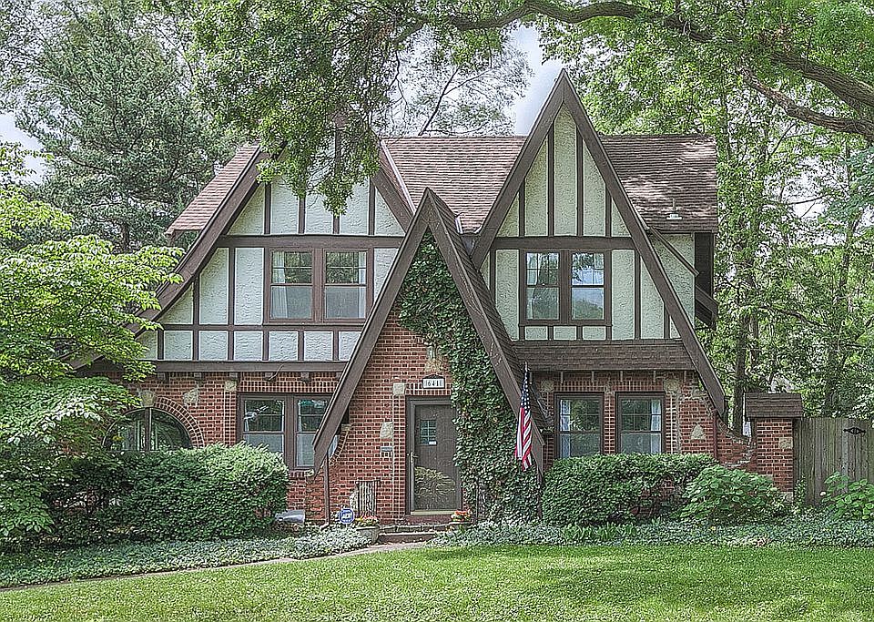 1st image of 641 E Gregory Blvd