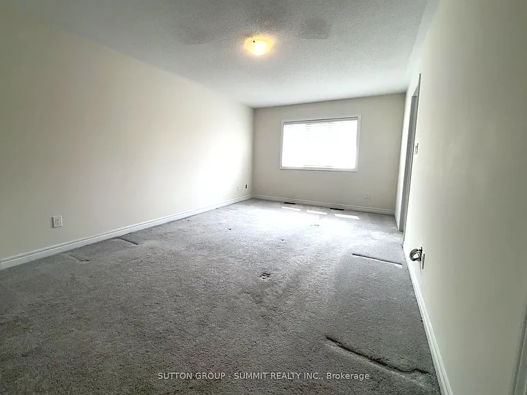 109 Benadir Ave — Photo 26