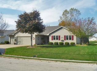 3175 N Sunridge Dr, Appleton, WI 54914