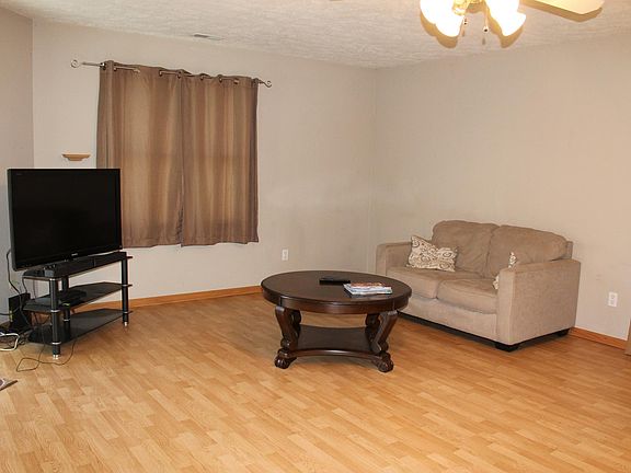 2nd image of 626 Lakeside Dr #56