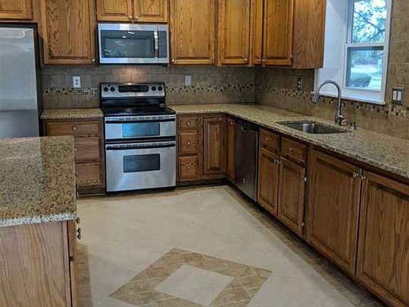 3rd image of 3373 Rustlewood Ln