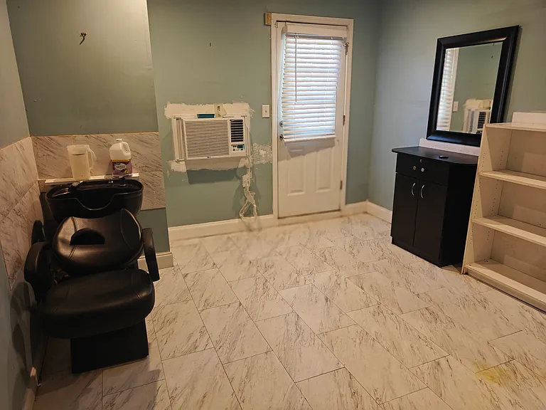 3714 Majestic Dr SW — Photo 16