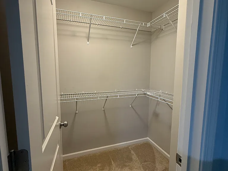 7007 McLothian Ln — Photo 16