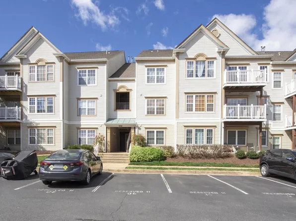 21875 Railway Ter Unit 301, Sterling, VA 20166