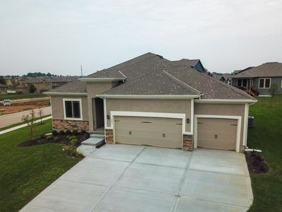 16957 S Heatherwood St, Olathe, KS, 66062