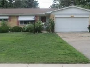 23917 Meadowbrook Rd, Novi, MI 48375