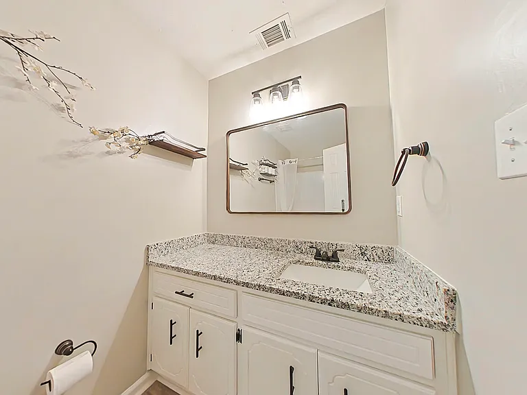 3501 Snowden Dr — Photo 9