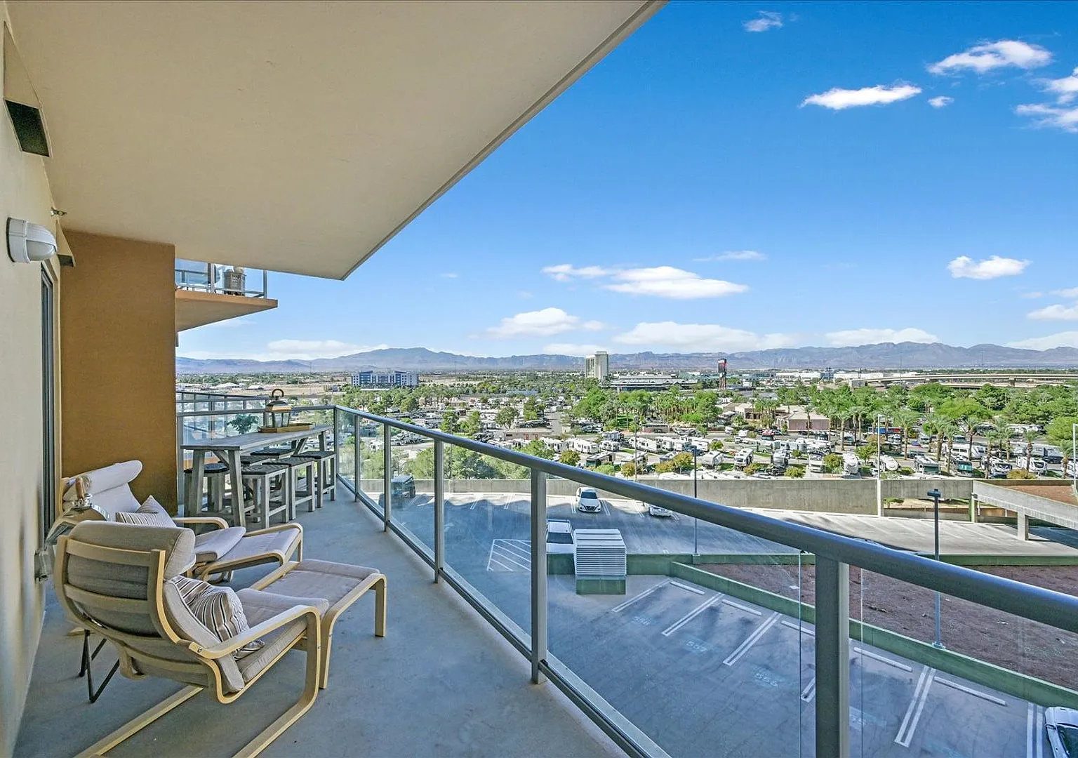 Designer Furnished Beauty at One Las Vegas! — Photo 4