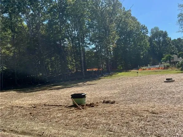 5337 Ridgewood Hills Dr, Williamsburg, VA 23188