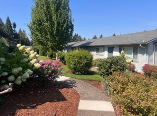 Pleasant Square Apartments, Oregon City, OR 97045