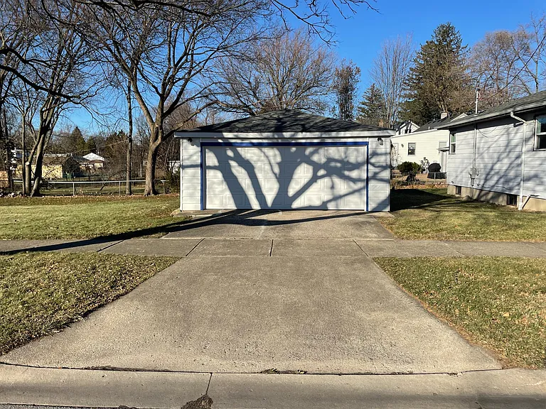 Driveway & 2 Car Garage
