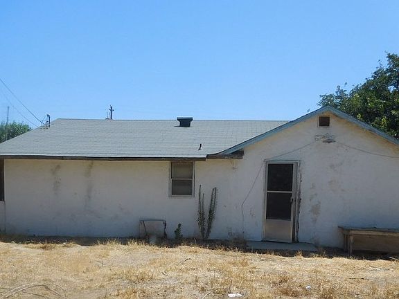 3rd image of 15833 S Hughes Ave
