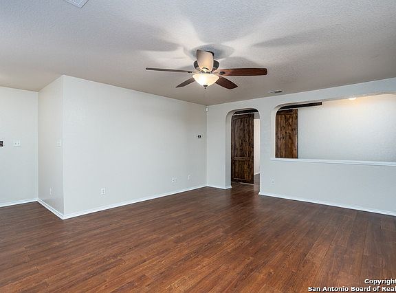 5th image of 4719 Brook North Dr