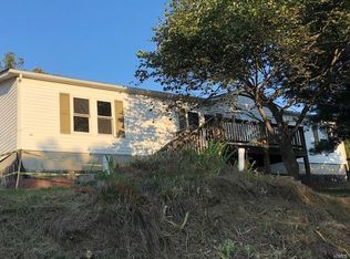 3542 Pam Dr, Festus, MO 63028