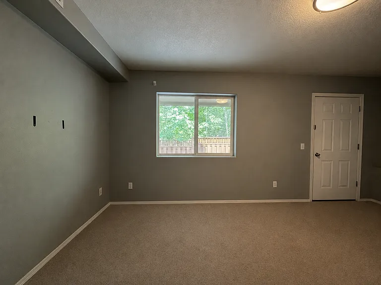 2677 NW Preston Ct — Photo 34