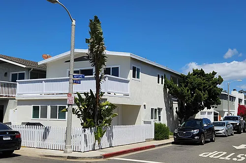 5000 Neptune Ave Photo 1