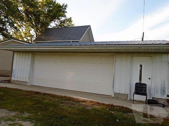 4th image of 3068 J Ave
