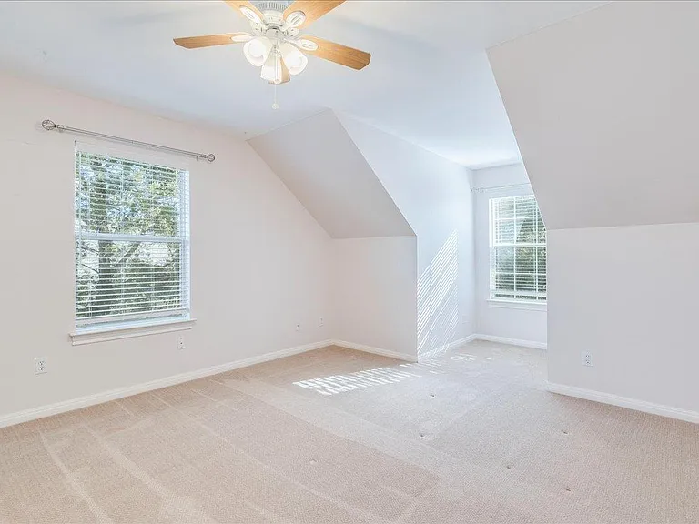 7 Cripple Creek Ct — Photo 26