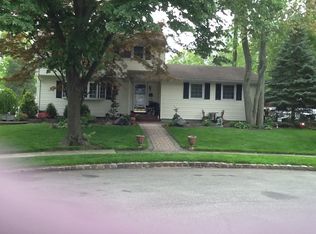 110 Amelia Dr, Clark, NJ 07066