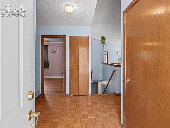 4th image of 8685 Boxelder Dr