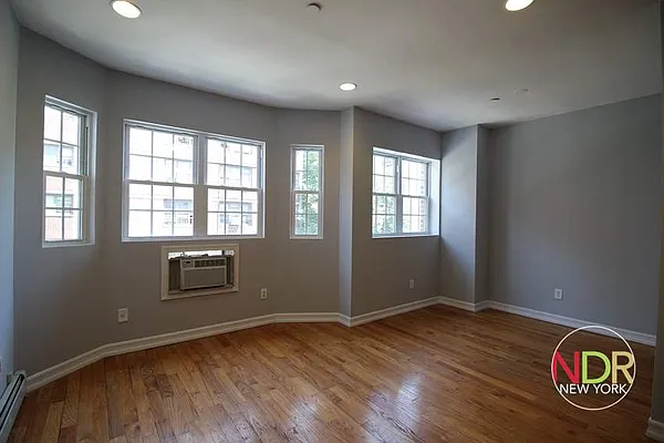 Rented by Next Door Realty NYC | media 18