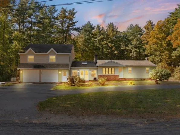 39 Farnum Rd, Pembroke, MA 02359