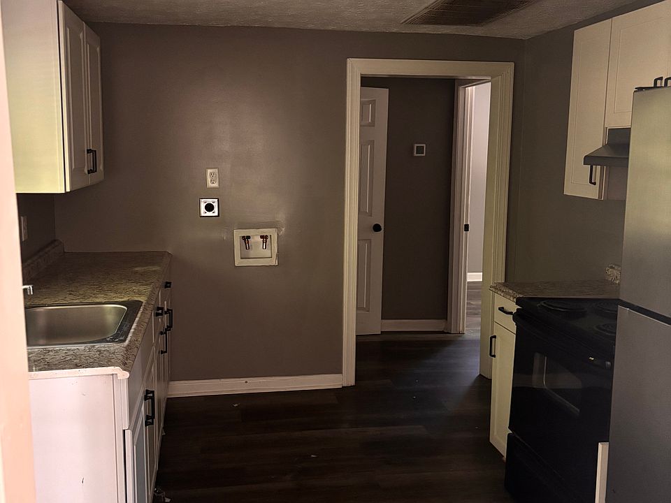 2nd image of 434 Burton Ave