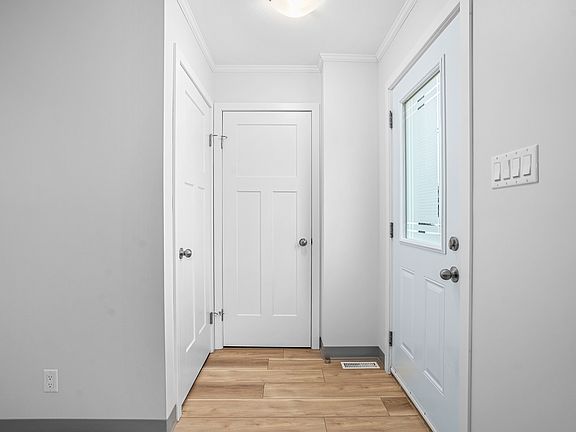 5th image of 160 Marlatte Cres #300
