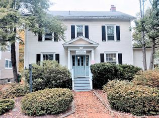 39 Collegeview Ave, Poughkeepsie, NY 12603