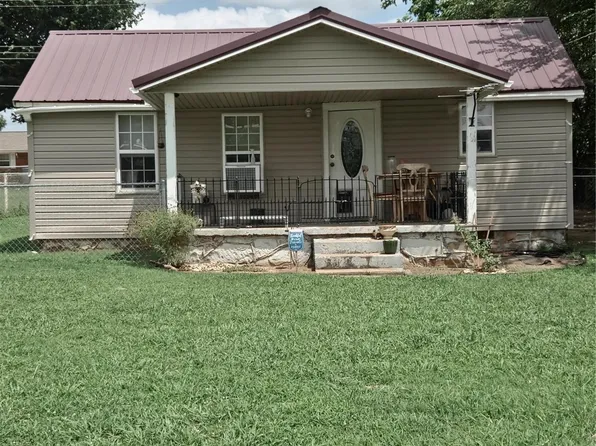 322 N Skinner Ave, Drumright, OK 74030
