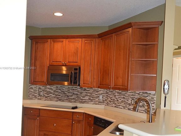4th image of 2812 Center Court Dr #1-29