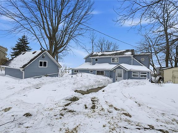 2nd image of 735 Sandy Bay Rd