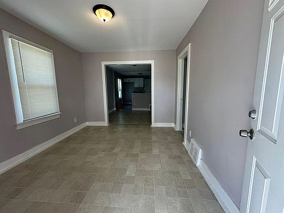 4th image of 4167 Isabelle St