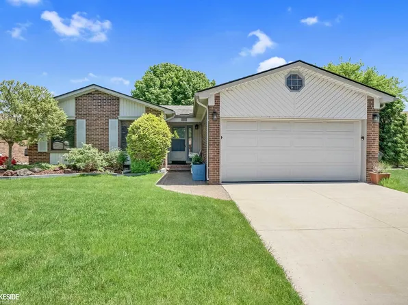 41336 Clayton St, Clinton Township, MI 48038