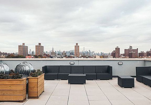 5th image of 1035 Fulton St APT 3E