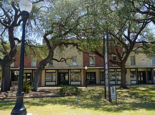 805 N Main St UNIT 103, Salado, TX 76571