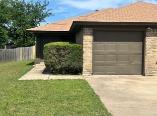 833 White Rock St, Saginaw, TX 76179