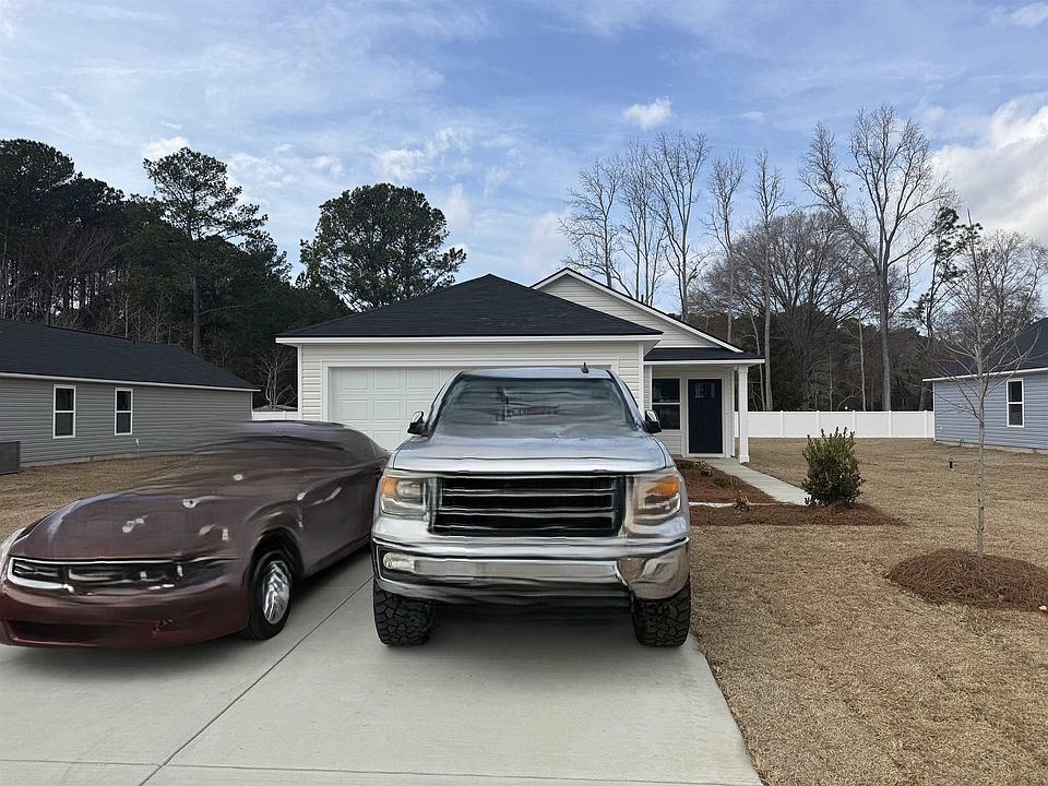 1st image of 215 Birchwood Dr.