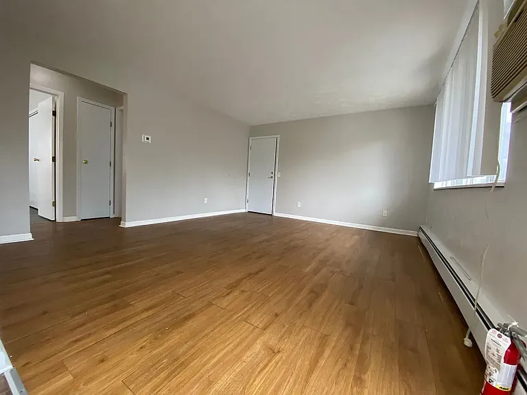 4037 S Rose St — Photo 7