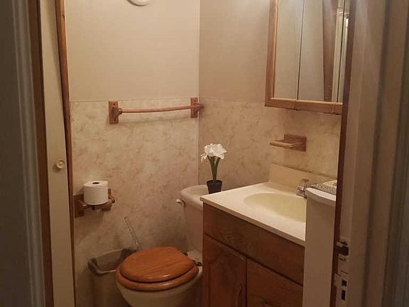 5th image of 3521 Englewood St
