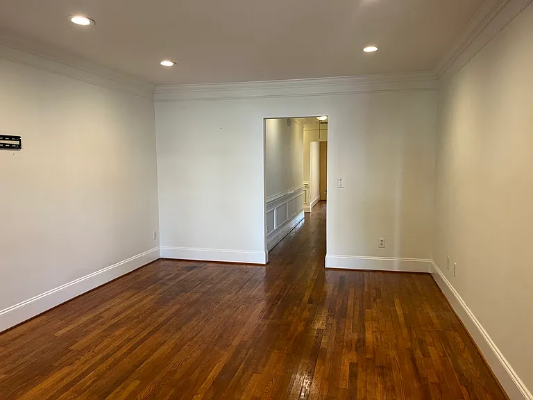 245 S Laurel Ave #A — Photo 3